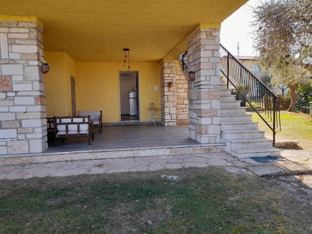 Villa La Magnolia - Private Beach Access, Garden, Views لاتيزي المظهر الخارجي الصورة
