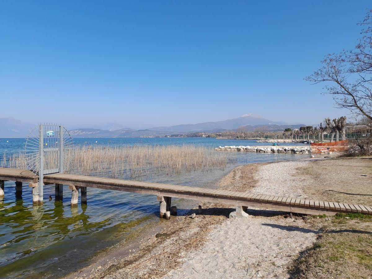 Villa La Magnolia - Private Beach Access, Garden, Views لاتيزي المظهر الخارجي الصورة
