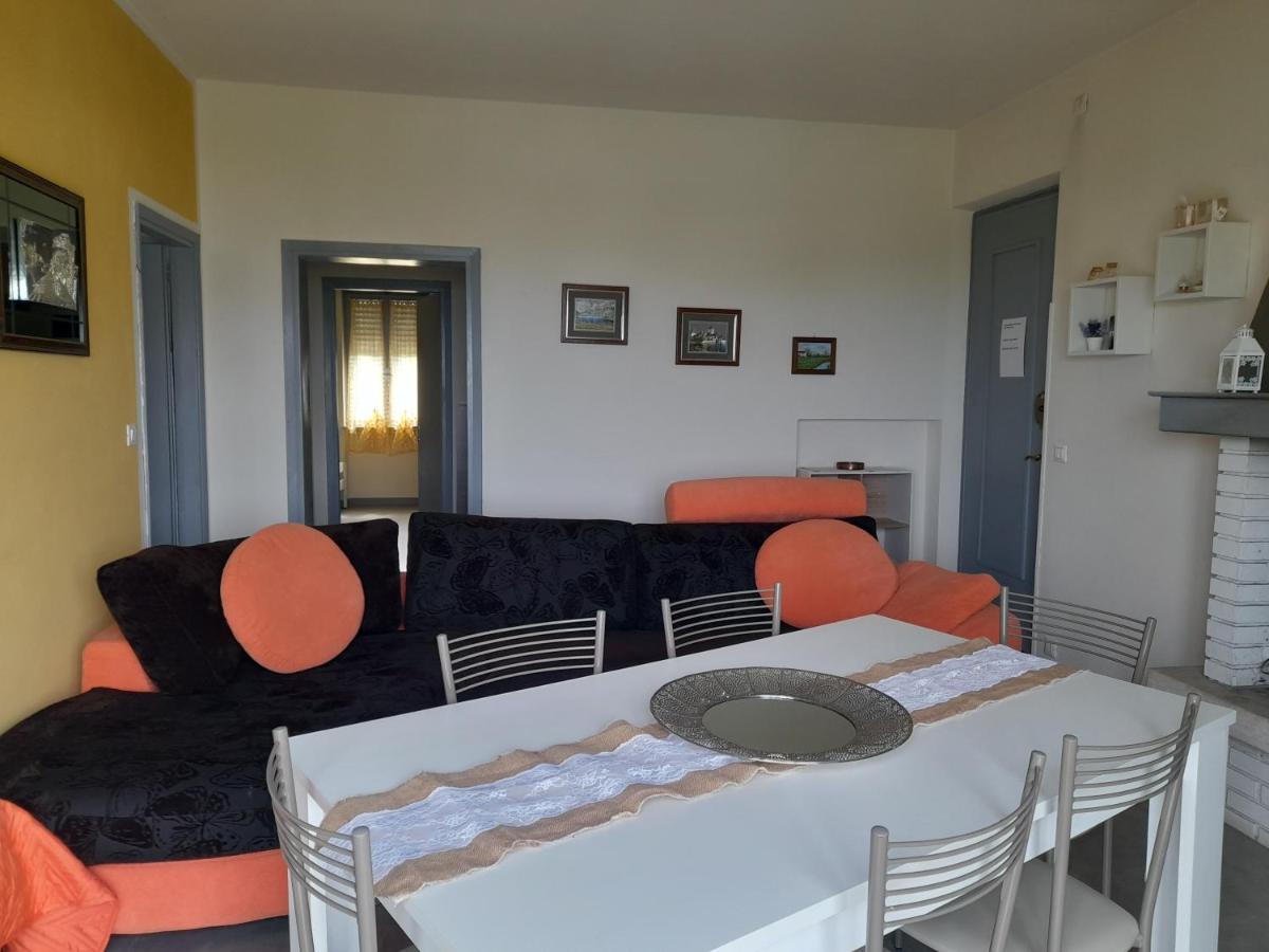 Villa La Magnolia - Private Beach Access, Garden, Views لاتيزي المظهر الخارجي الصورة