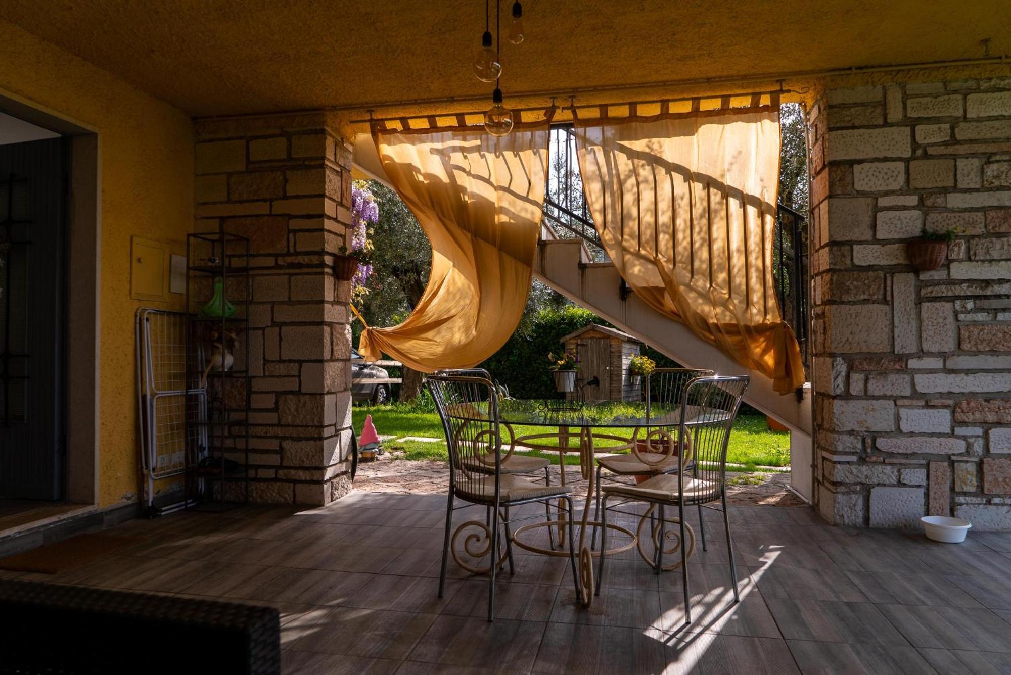 Villa La Magnolia - Private Beach Access, Garden, Views لاتيزي المظهر الخارجي الصورة