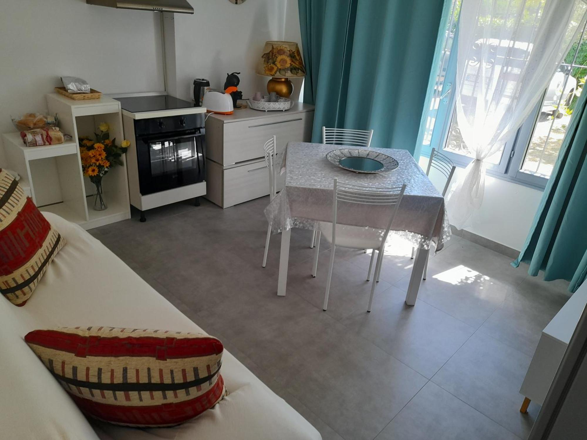 Villa La Magnolia - Private Beach Access, Garden, Views لاتيزي الغرفة الصورة