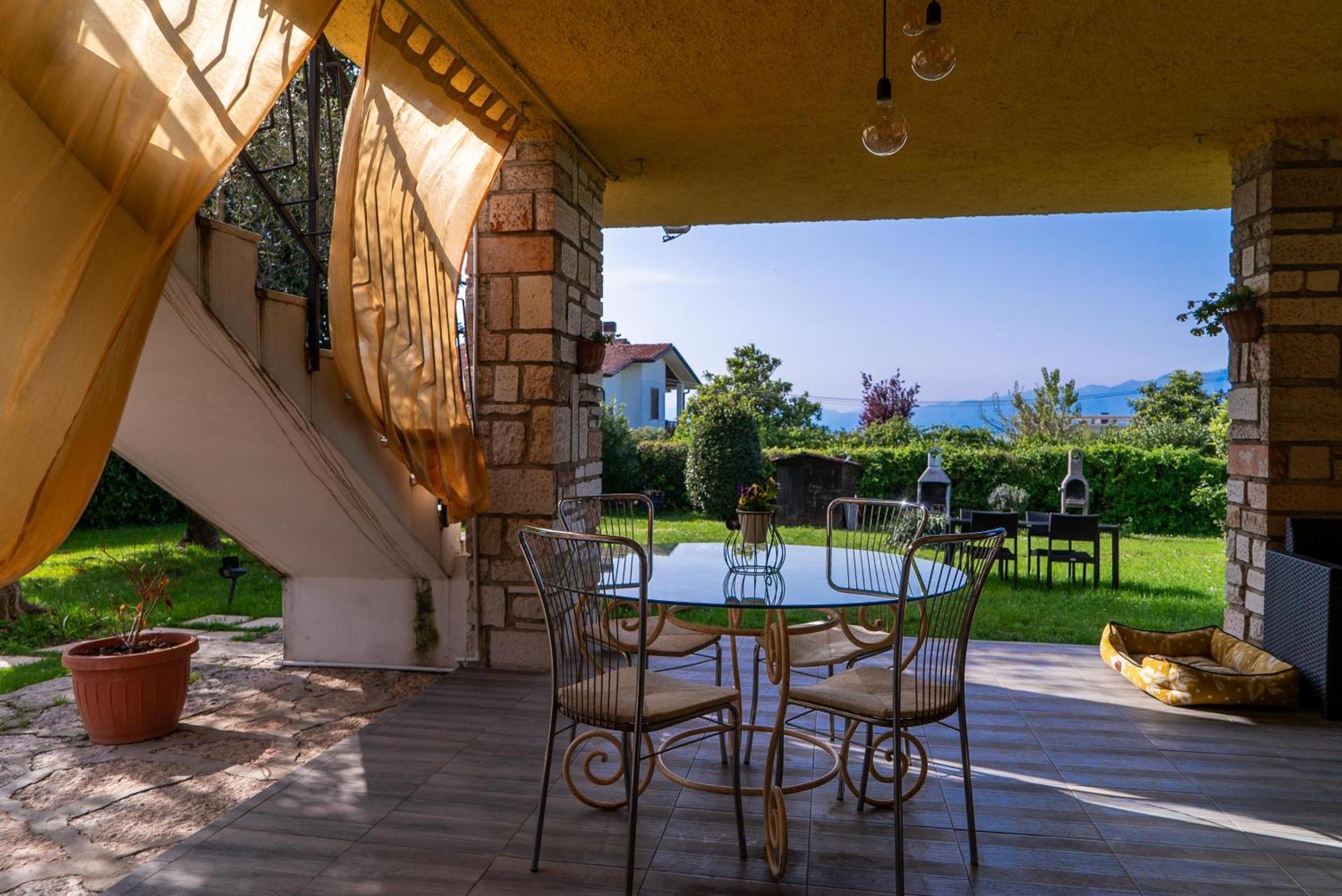Villa La Magnolia - Private Beach Access, Garden, Views لاتيزي المظهر الخارجي الصورة